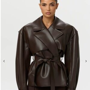 Elegant Brown Leather Women's Jacket